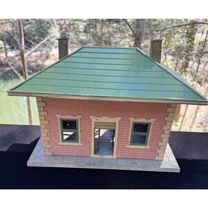 Lionel #123 1920’s Lionel City Station Waiting Room -1